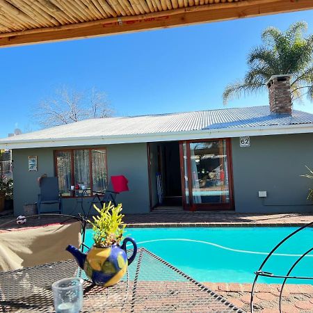 Tuinhuis Oudtshoorn Esterno foto