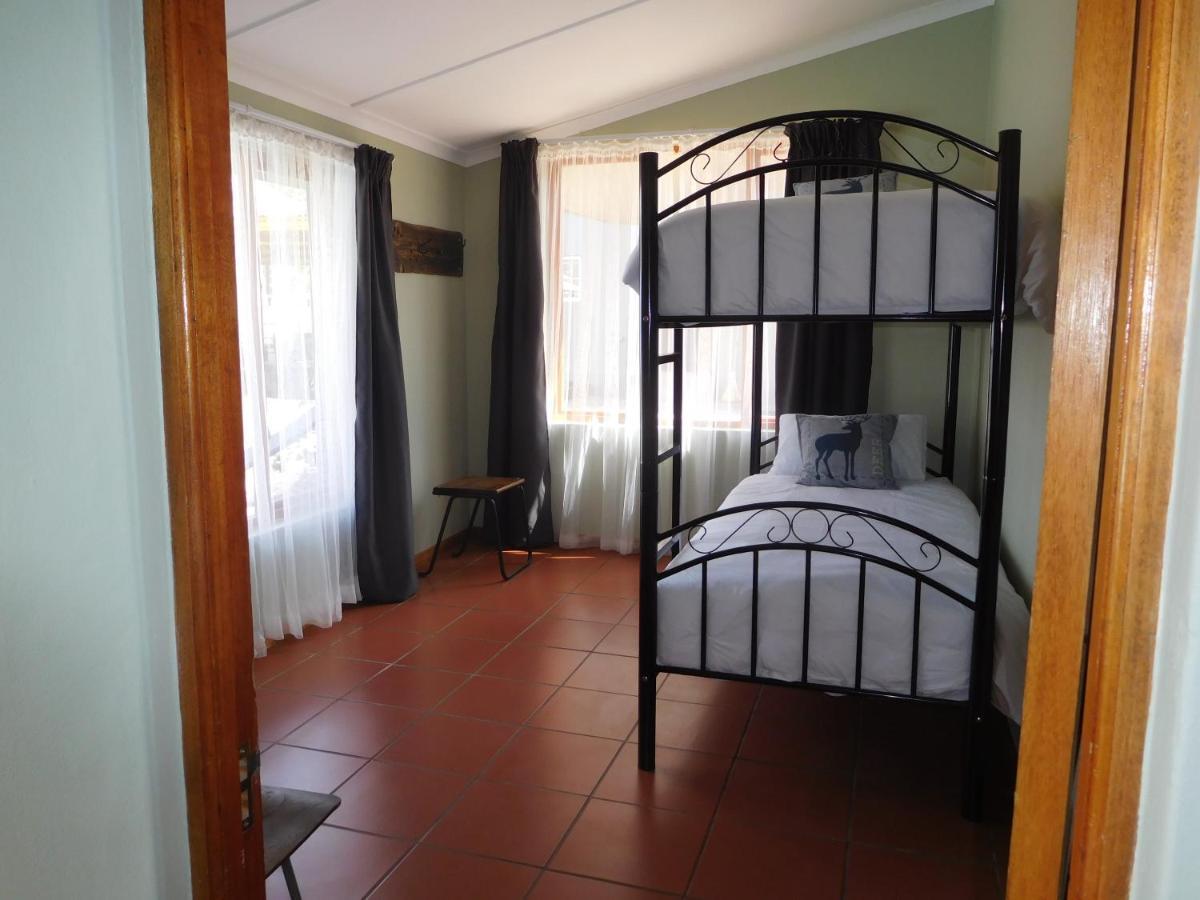 Tuinhuis Oudtshoorn Esterno foto